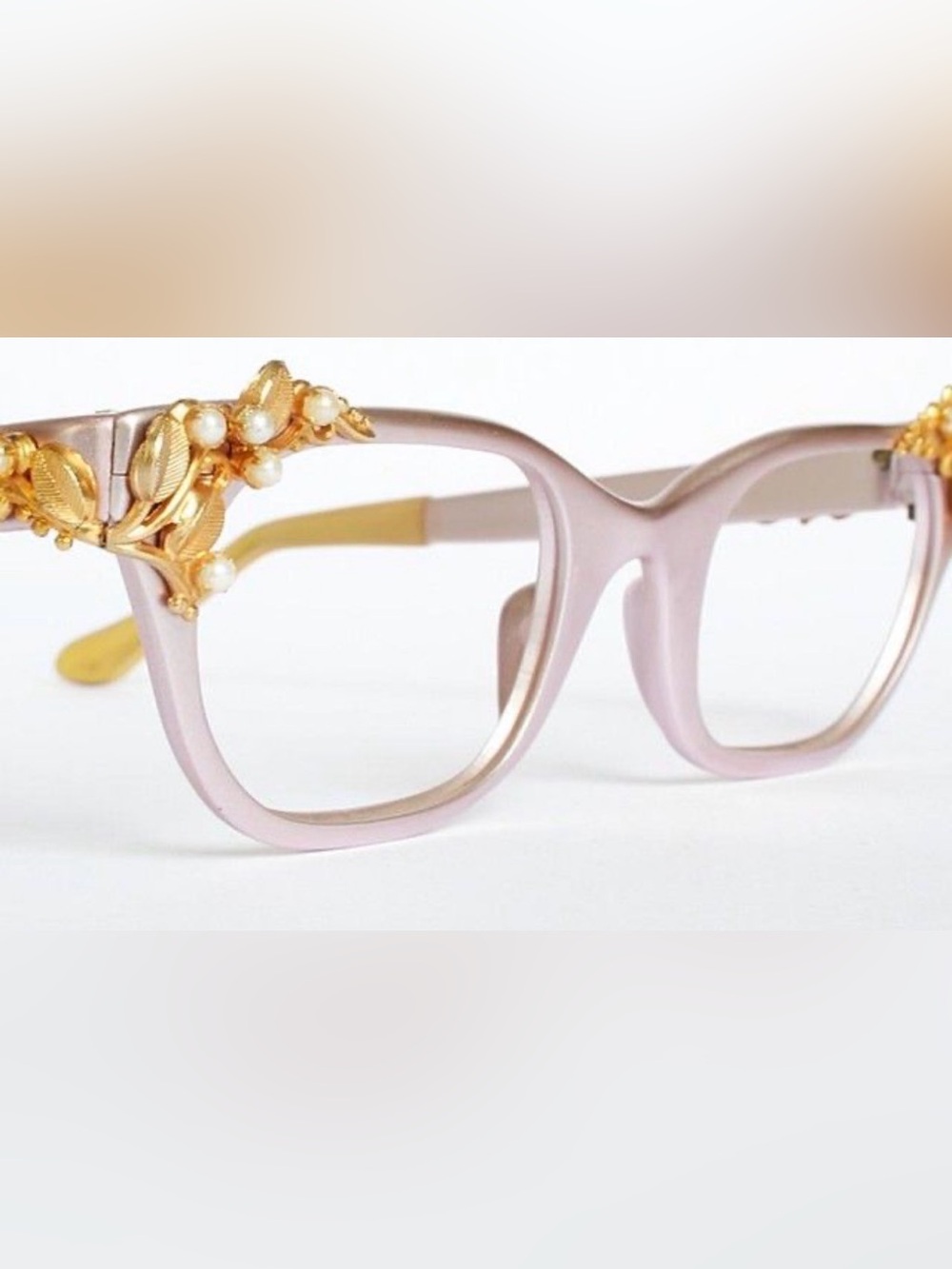 SALE‼️ 24 HOURS ONLY‼️ RARE Pink Cat Eye Glasses with Gold Floral Accents